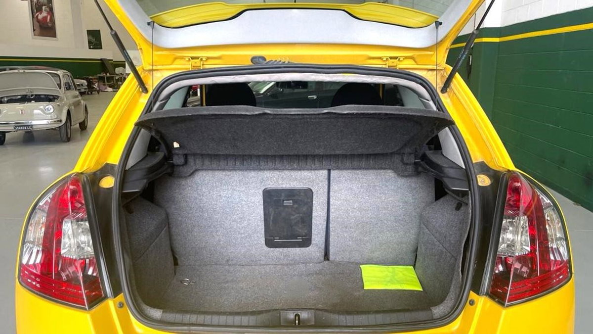 Fiat Stilo 2.4i 20V Selespeed 3 porte Abarth (9)