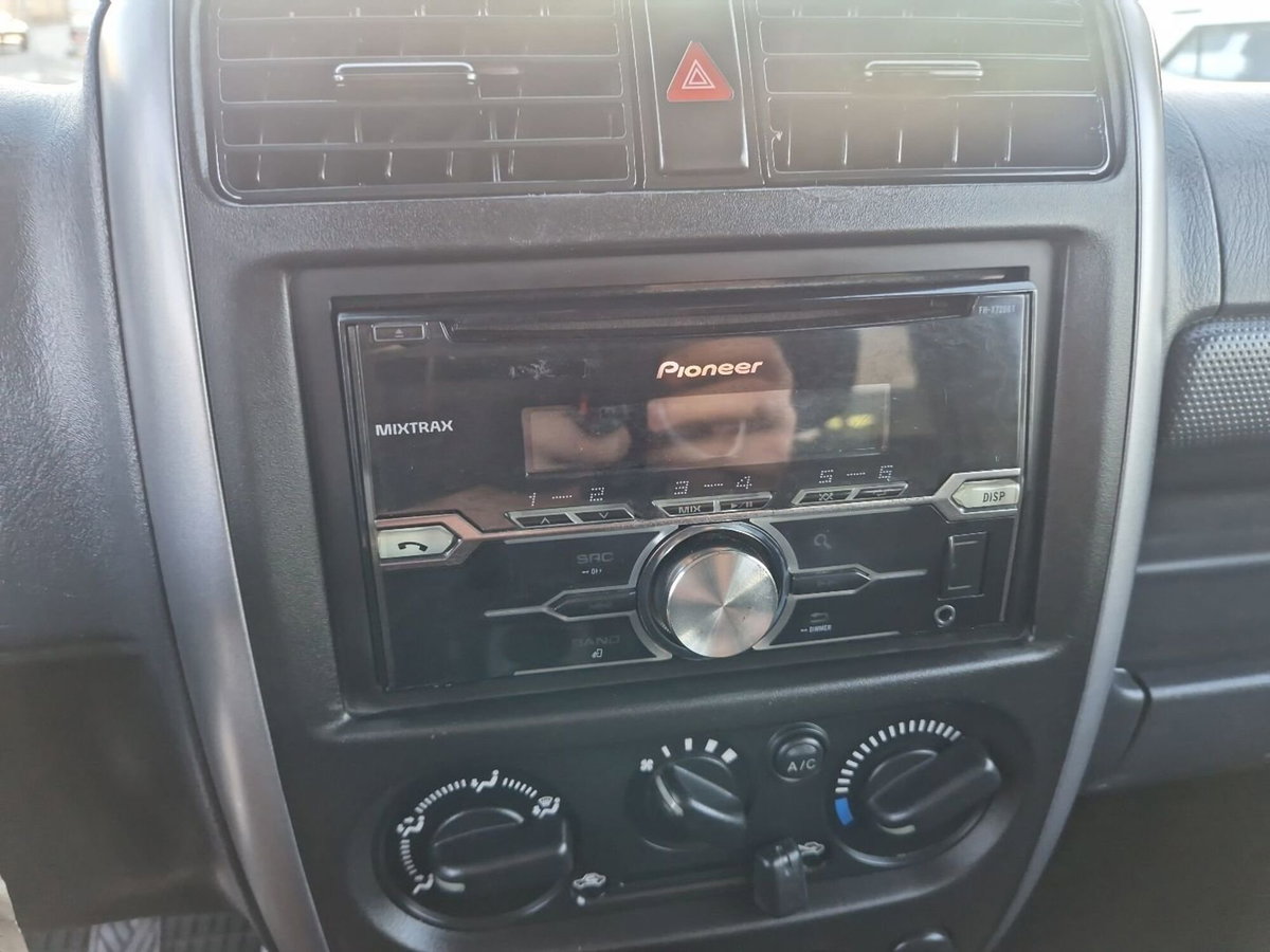 Suzuki Jimny 1.3 4WD Evolution (19)
