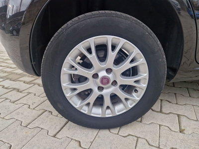 Fiat Punto Evo 1.4 5 porte Dynamic Natural Power (13)