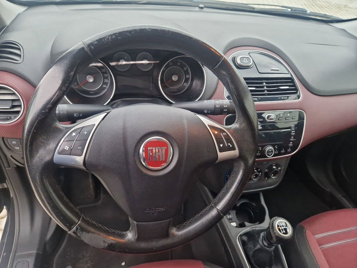 Fiat Punto Evo 1.4 5 porte Dynamic Natural Power (18)