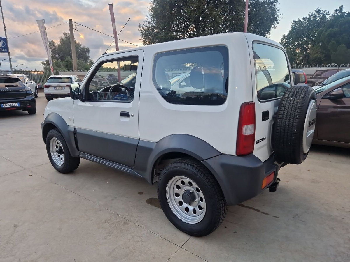 Suzuki Jimny 1.3 4WD Evolution (4)