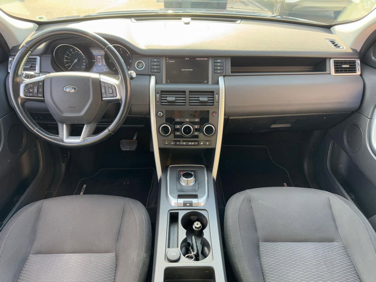 Land Rover Discovery Sport 2.0 TD4 150 CV HSE (12)