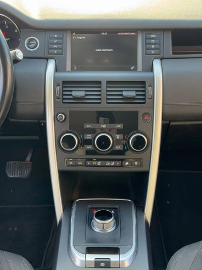 Land Rover Discovery Sport 2.0 TD4 150 CV HSE (13)