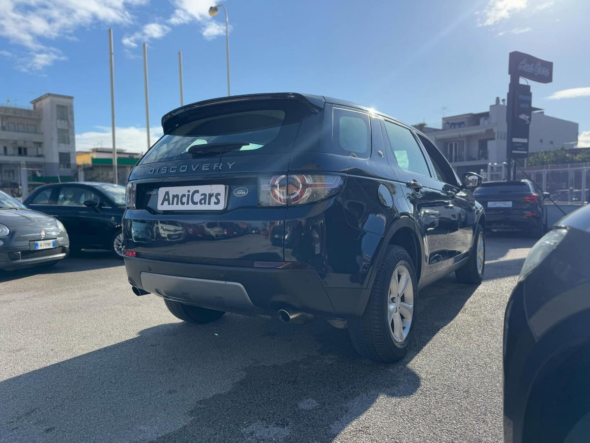 Land Rover Discovery Sport 2.0 TD4 150 CV HSE (16)