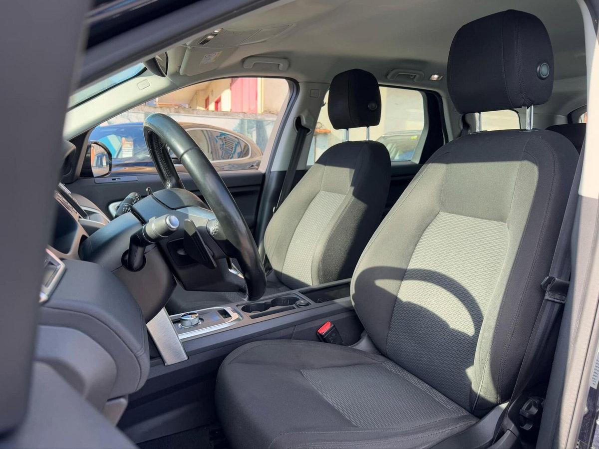 Land Rover Discovery Sport 2.0 TD4 150 CV HSE (6)