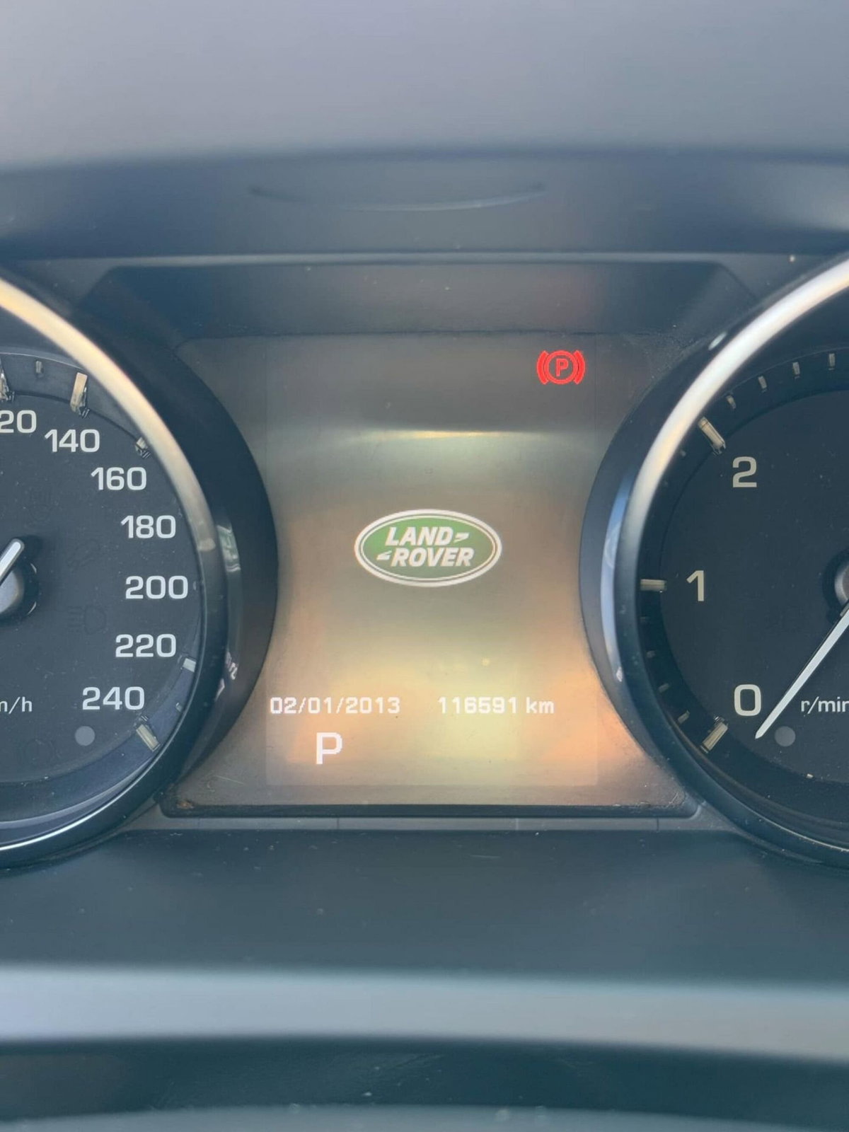 Land Rover Discovery Sport 2.0 TD4 150 CV HSE (8)