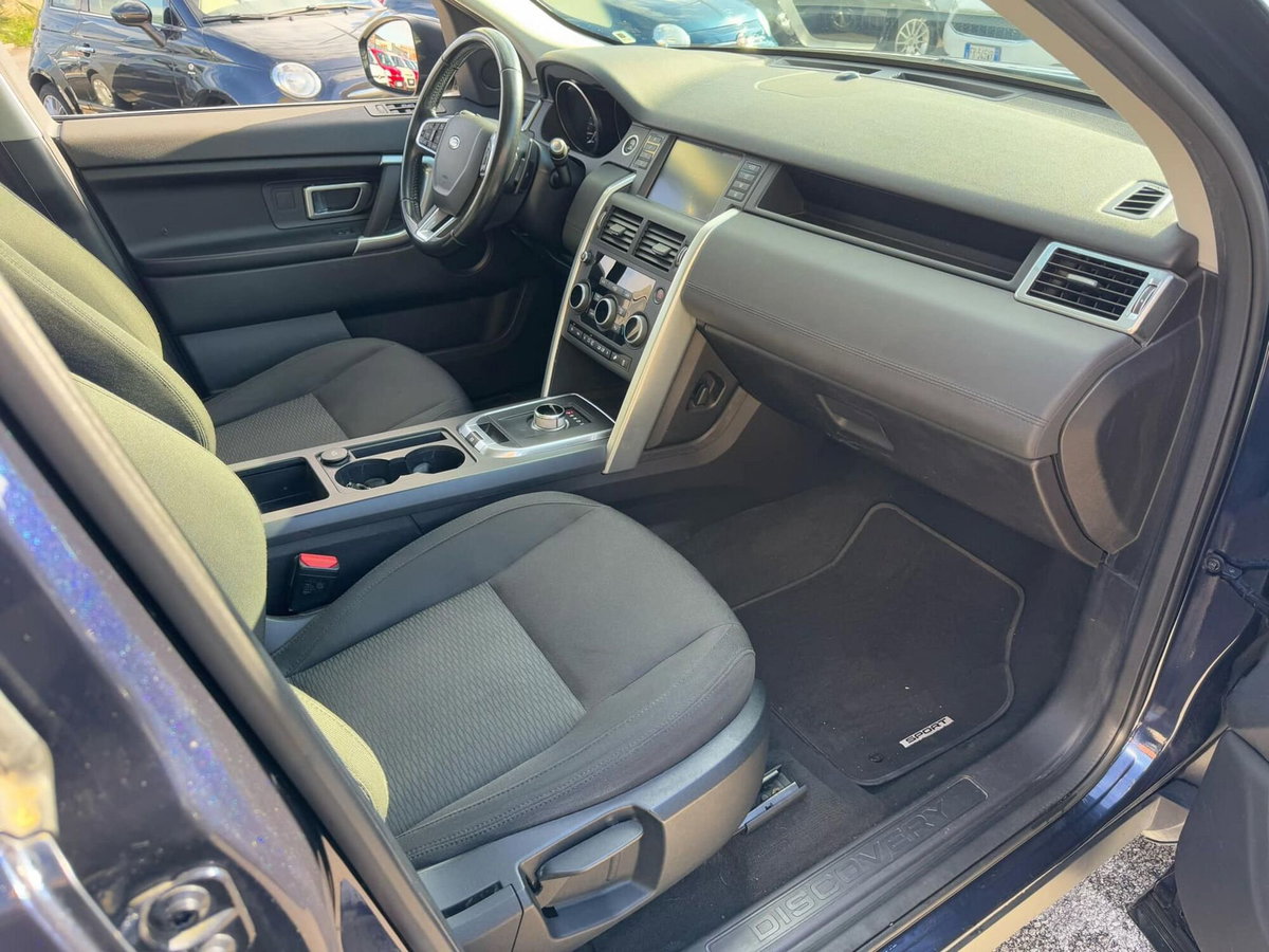 Land Rover Discovery Sport 2.0 TD4 150 CV HSE (9)