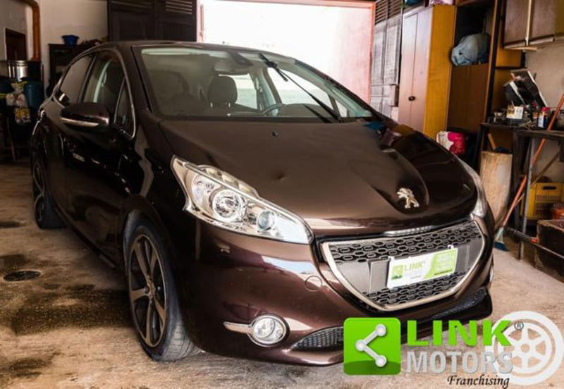 Peugeot 208 VTi 120 CV 5 porte Allure 