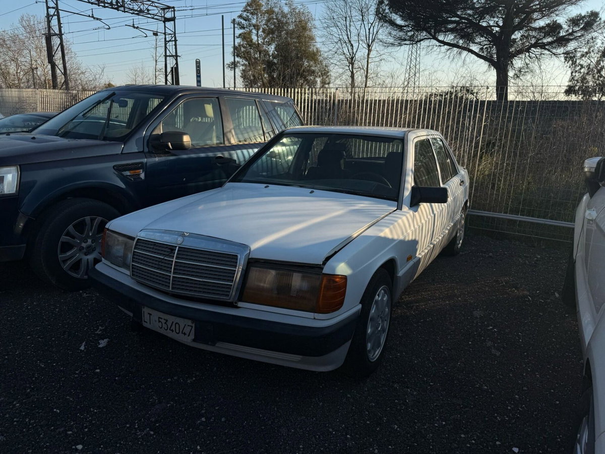 Mercedes-Benz 190 2.0 E cat