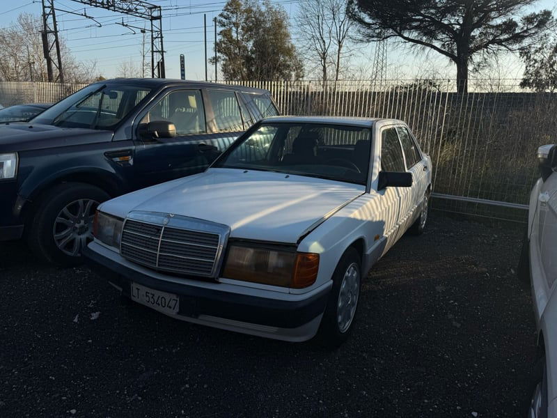 Mercedes-Benz 190 2.0 E cat