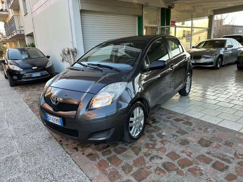Toyota Yaris 1.D-4D DPF 5 porte M-MT Sol