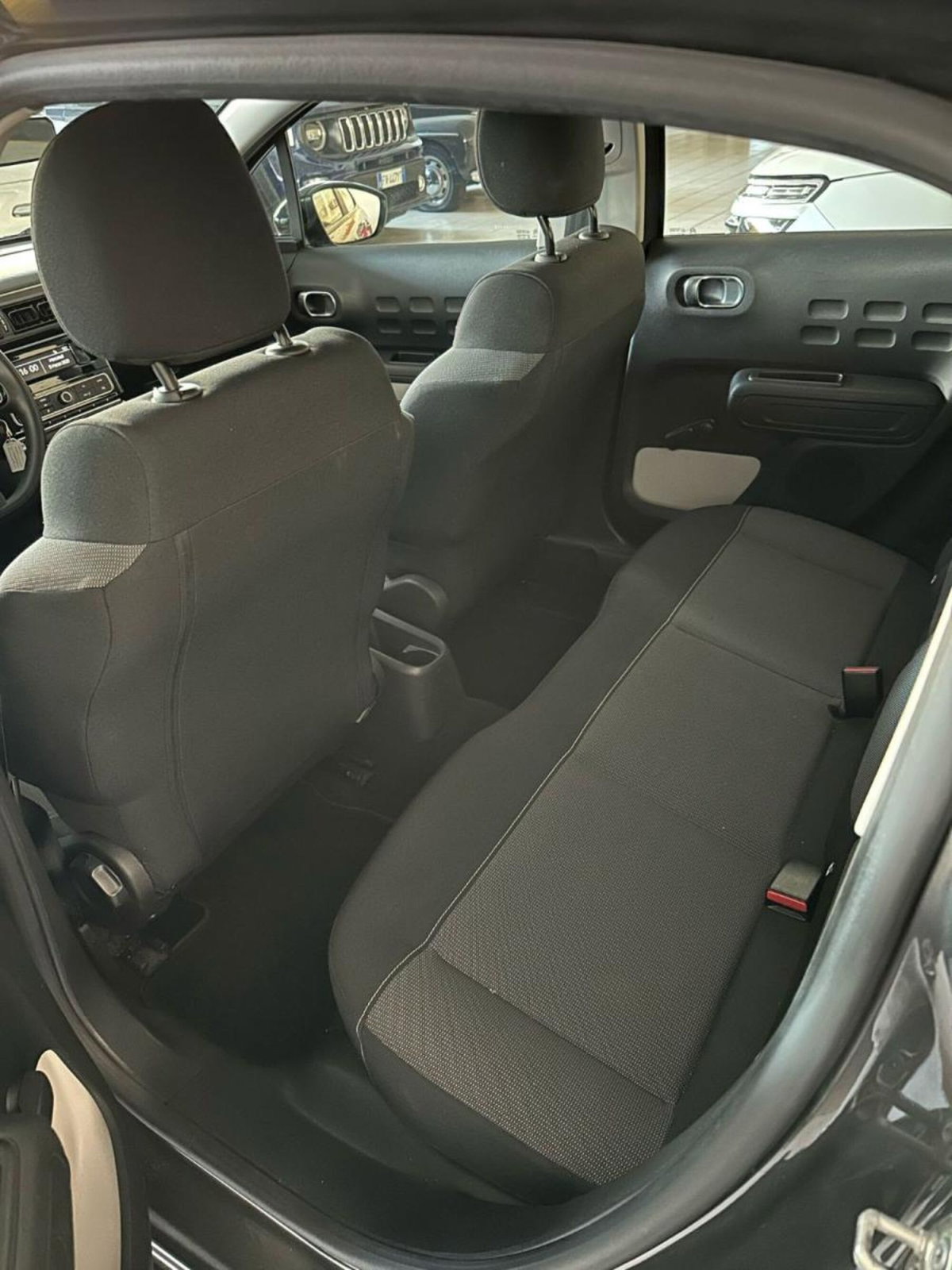 Citroen C3 BlueHDi 100 S&S Feel (11)