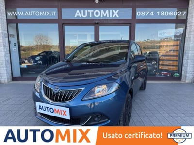 Lancia Ypsilon 1.0 FireFly 5 porte S&S Hybrid Ecochic Silver usata