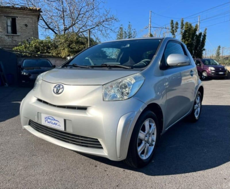 Toyota iQ 1.0 Multidrive