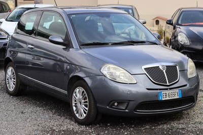 Lancia Ypsilon 1.2 Argento  usata
