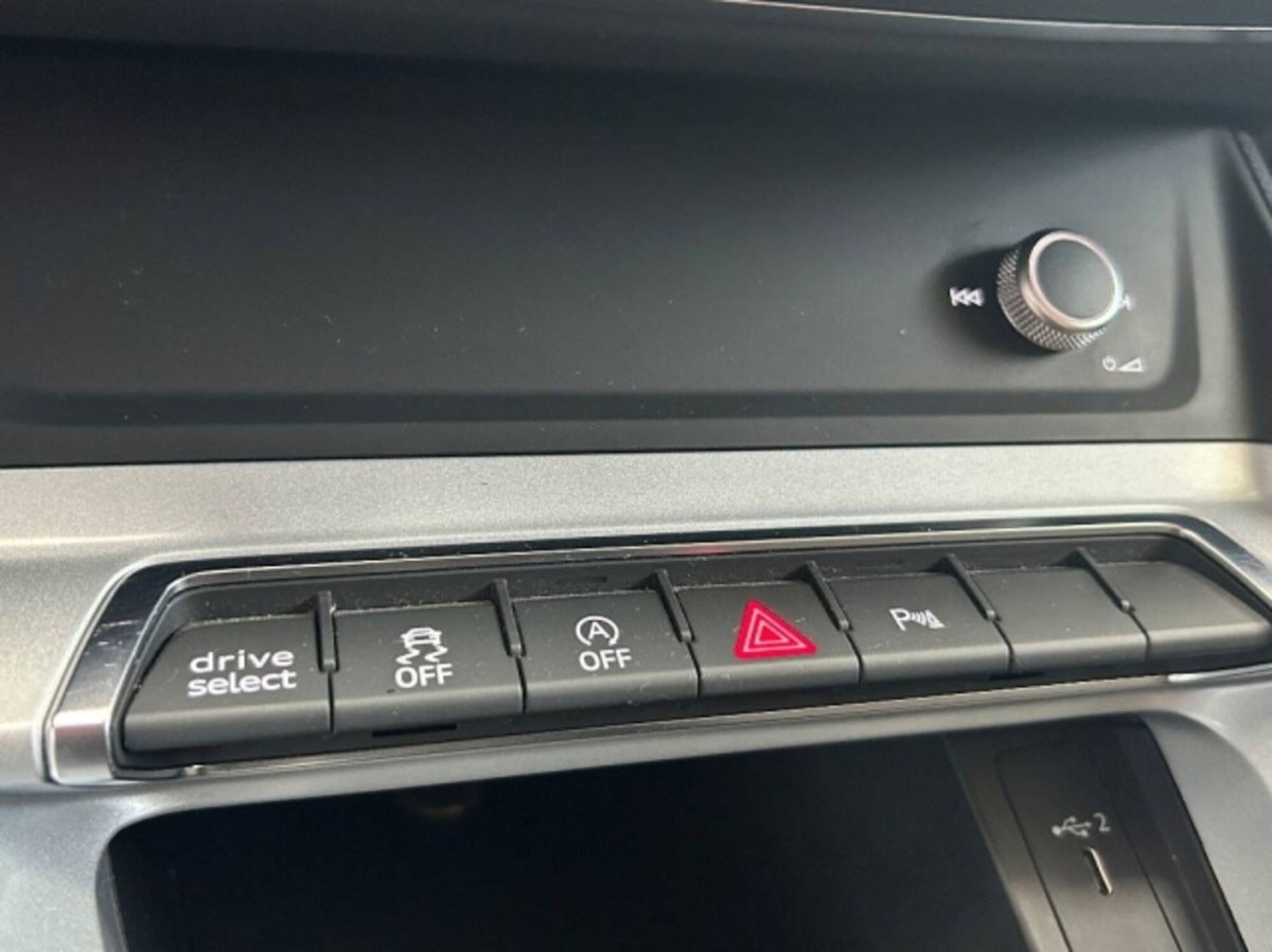Audi Q3 Sportback 35 TDI quattro Business Plus (18)