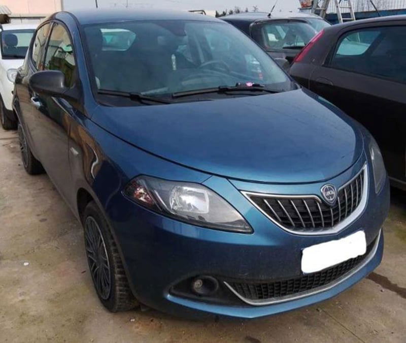 Lancia Ypsilon 1.0 FireFly 5 porte S&S Hybrid Gold Plus