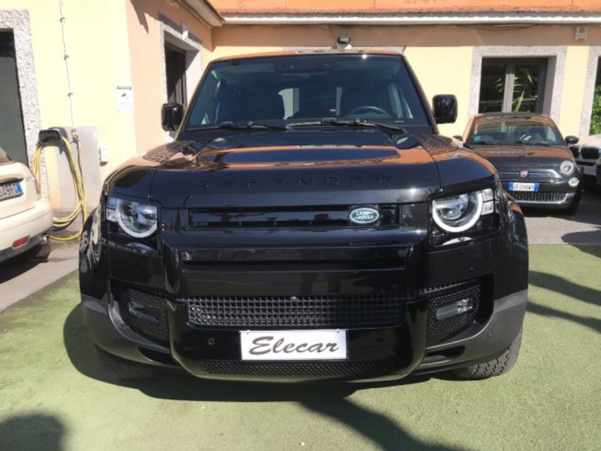 Land Rover Defender 110 2.0 SD4 240CV AWD Auto (2)