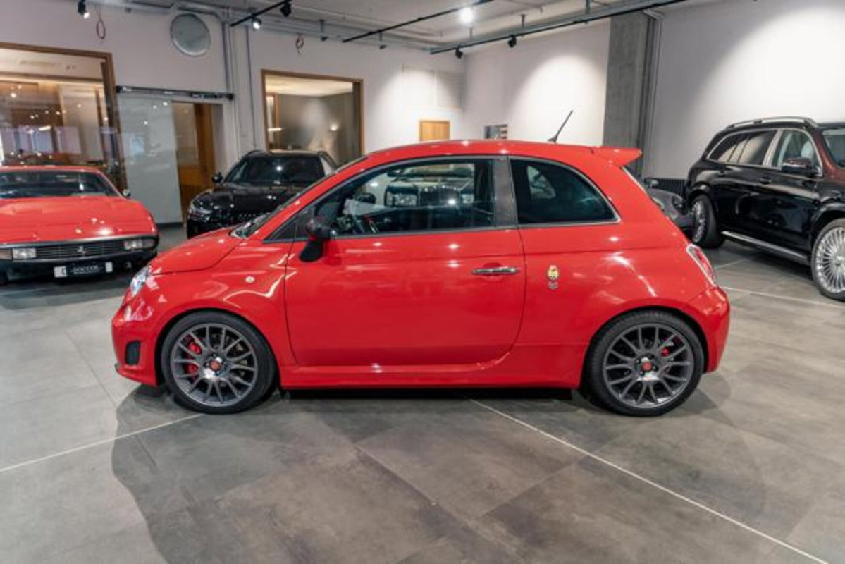 Abarth 695 695 1.4 Turbo T-Jet 180 CV Tributo 131 Rally (4)
