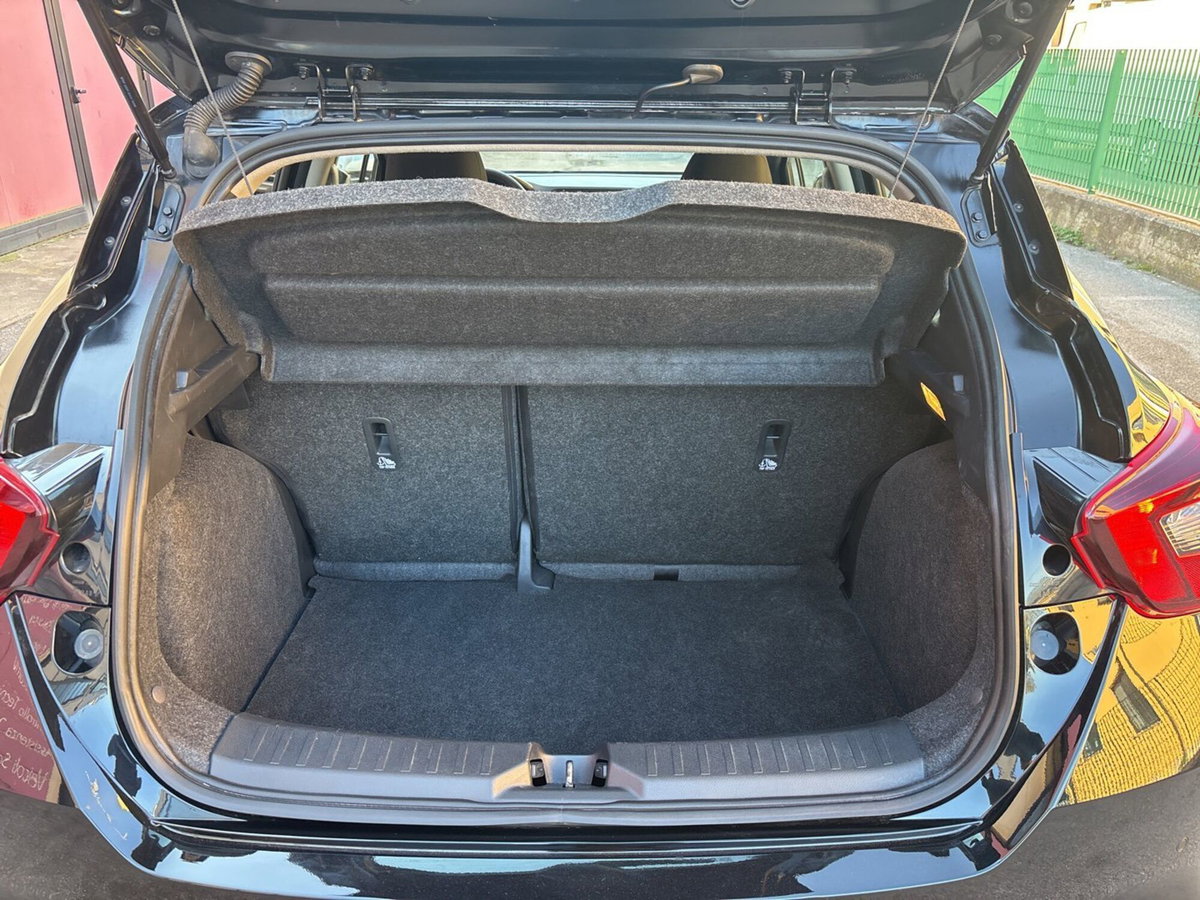 Nissan Micra IG-T 92 Xtronic 5 porte Acenta (19)