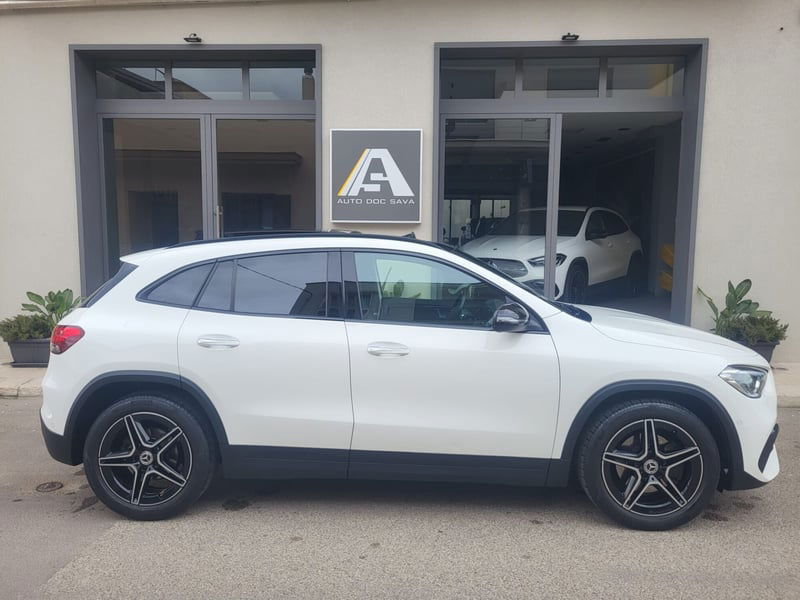 Mercedes-Benz GLA SUV 200 d Automatic Premium