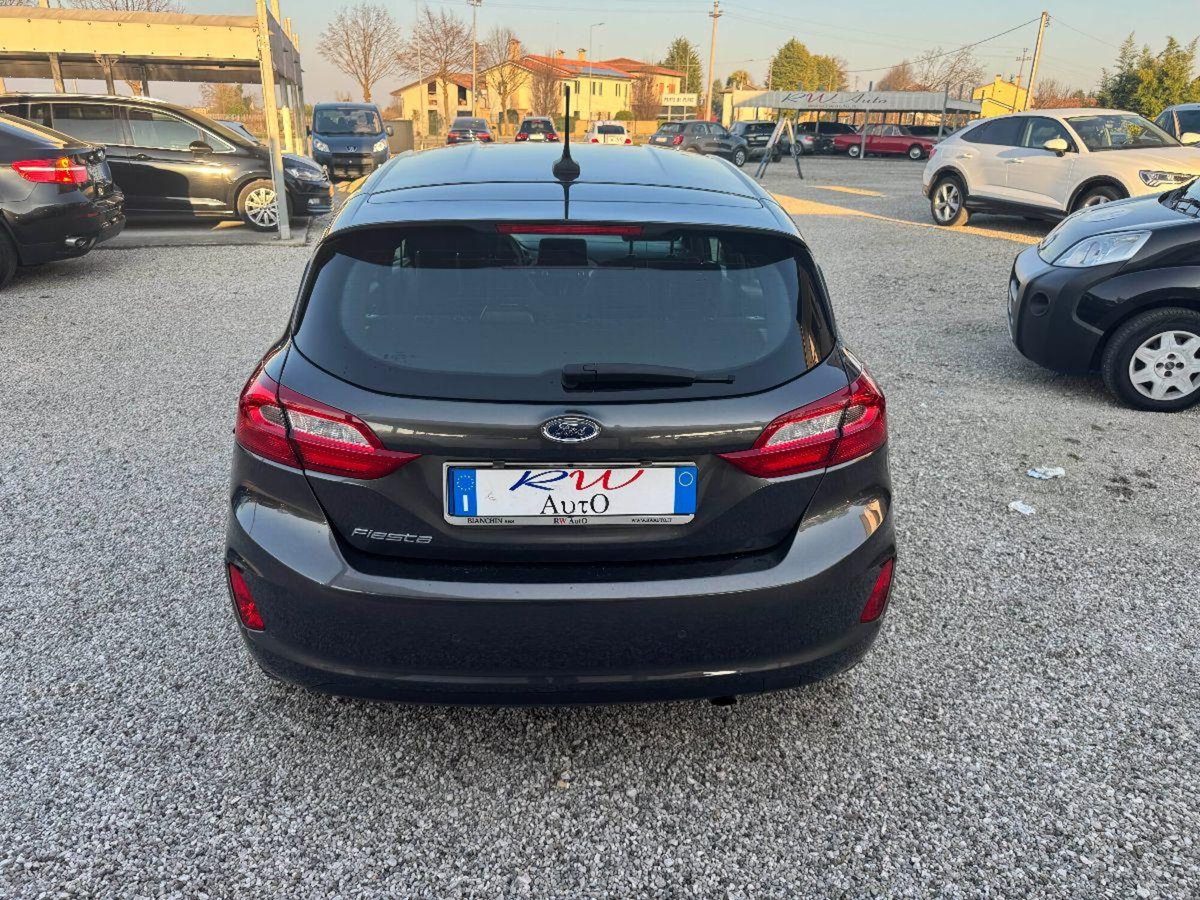 Ford Fiesta 1.1 75 CV GPL 5 porte Business (3)