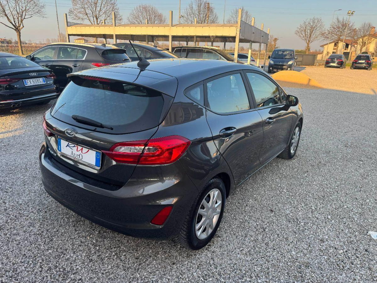 Ford Fiesta 1.1 75 CV GPL 5 porte Business (4)