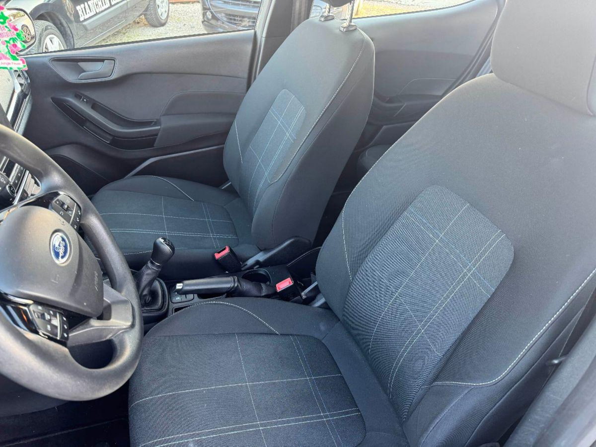Ford Fiesta 1.1 75 CV GPL 5 porte Business (9)
