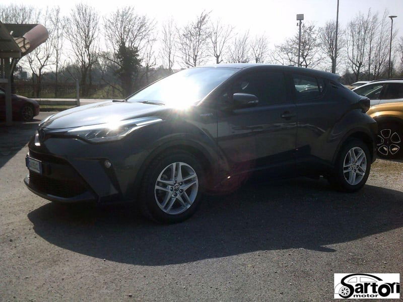 Toyota Toyota C-HR 1.8 Hybrid E-CVT Dynamic