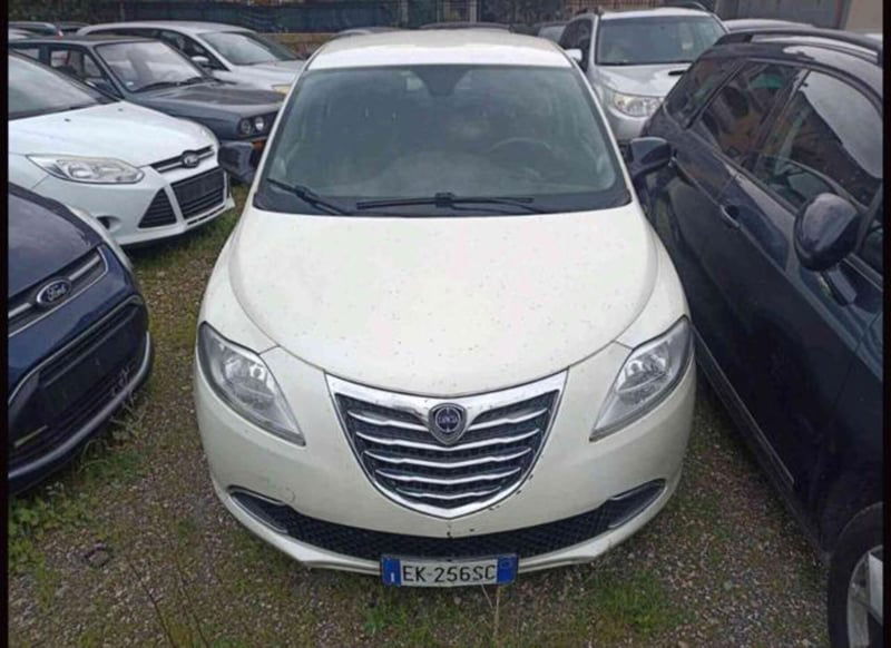 Lancia Ypsilon 1.2 69 CV 5 porte GPL Ecochic Alberta Ferretti