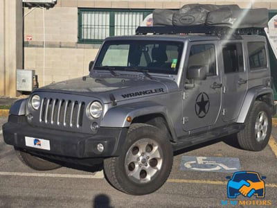 Jeep Wrangler Unlimited 2.8 CRD DPF Sahara usata