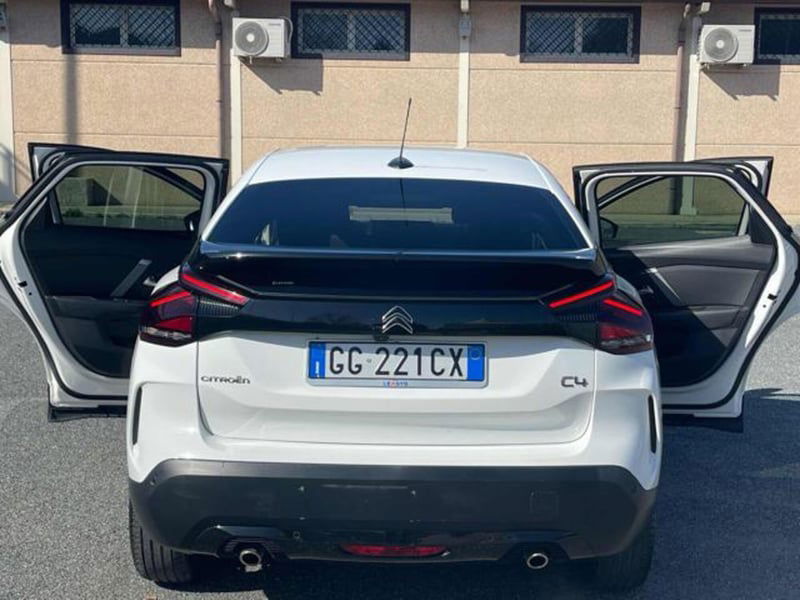 Citroen C4 PureTech 130 S&S EAT8 Shine