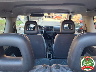Suzuki Jimny 1.3i 16V cat 4WD JLX (11)