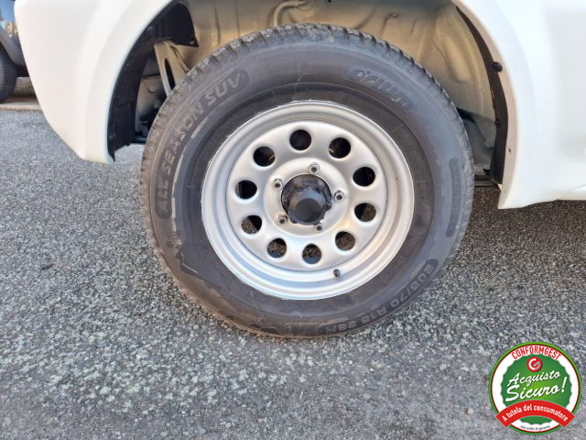 Suzuki Jimny 1.3i 16V cat 4WD JLX (8)