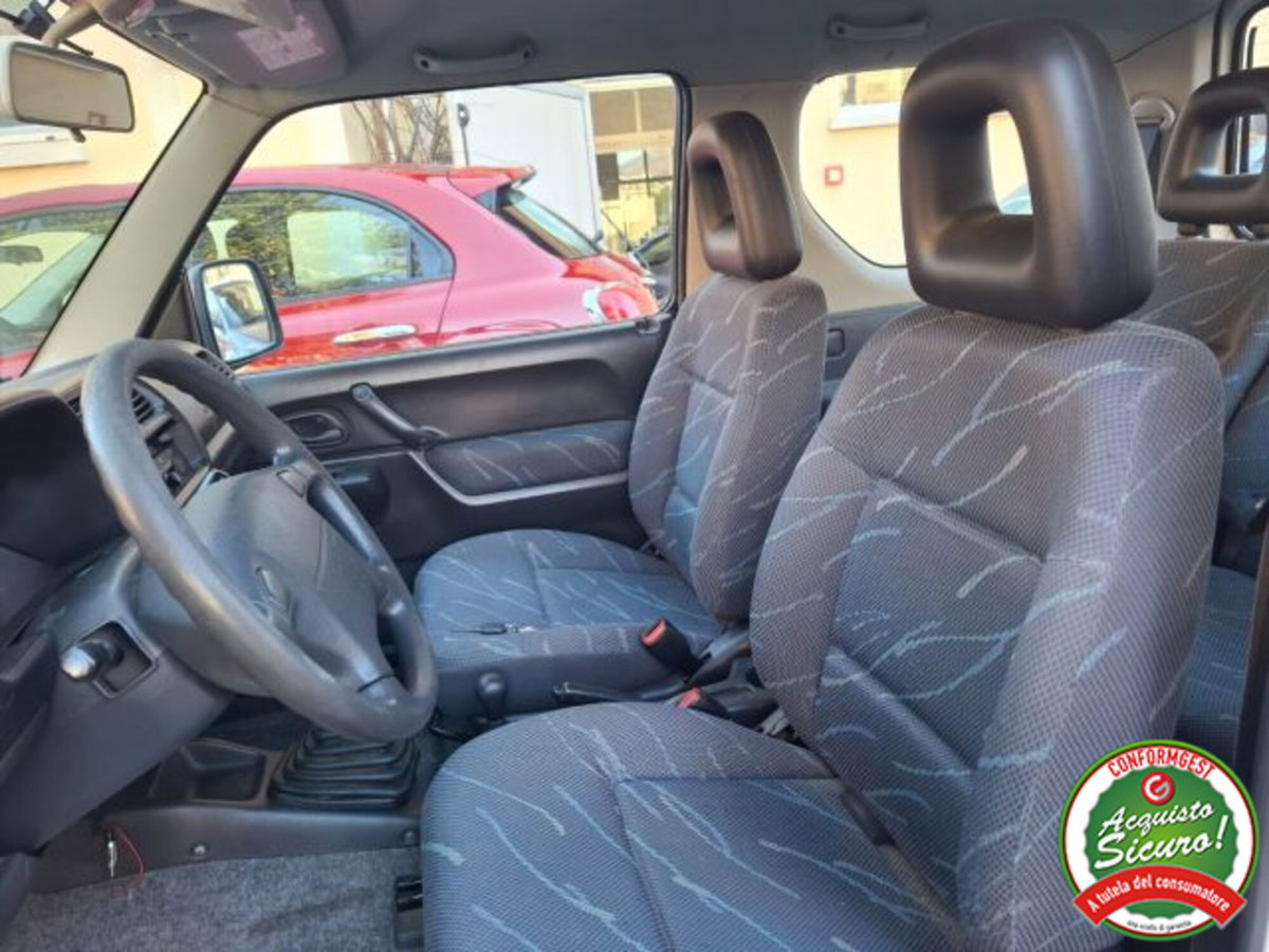 Suzuki Jimny 1.3i 16V cat 4WD JLX (9)