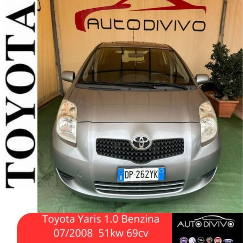 Toyota Yaris 1.0 5 porte Sol