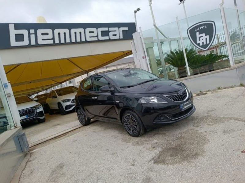 Lancia Ypsilon 1.0 FireFly 5 porte S&S Hybrid Ecochic Gold