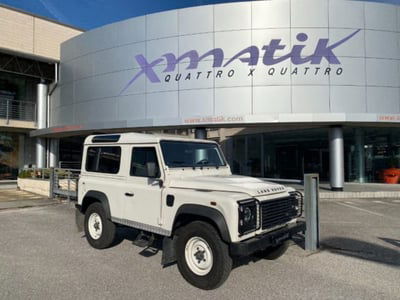Land Rover Defender 90 2.4 TD4 Station Wagon S usata