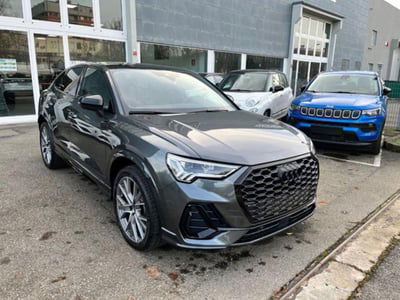 Audi Q3 Sportback 35 2.0 tdi Identity Black s-tronic nuova