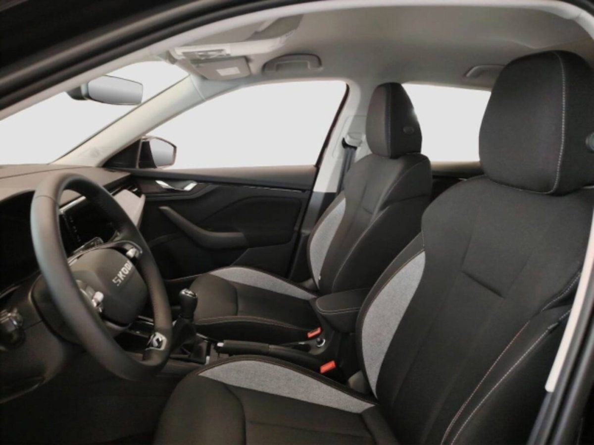 Skoda Kamiq 1.0 tsi 130 Edition 95cv (8)
