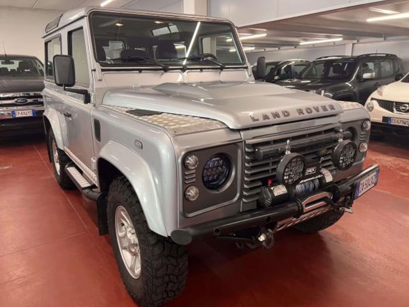 Land Rover Defender 90 2.4 TD4 Station Wagon SE