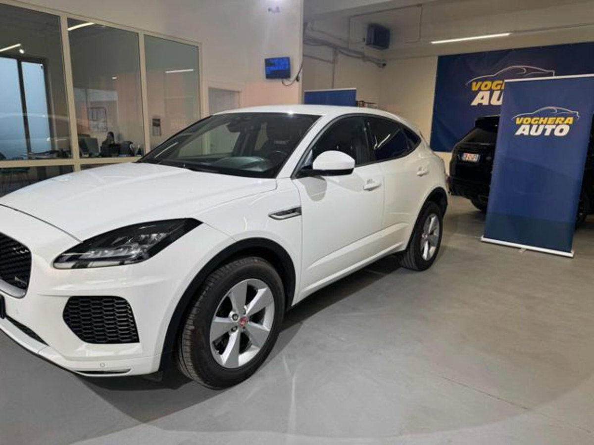 Jaguar E-Pace 2.0D 150 CV AWD aut. R-Dynamic HSE (7)