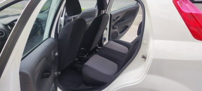 Fiat Punto 1.3 MJT II S&S 95 CV 5 porte Easy (12)
