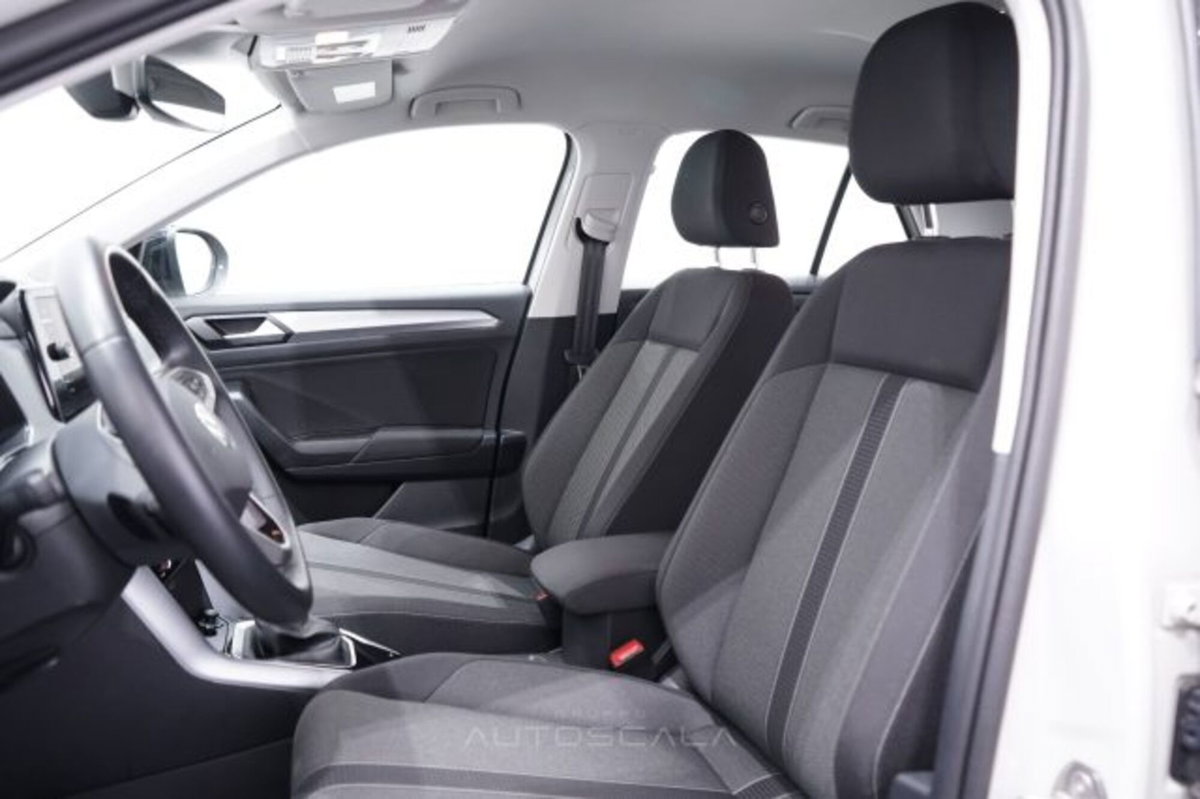 Volkswagen T-Roc 2.0 tdi Life 150cv dsg (11)
