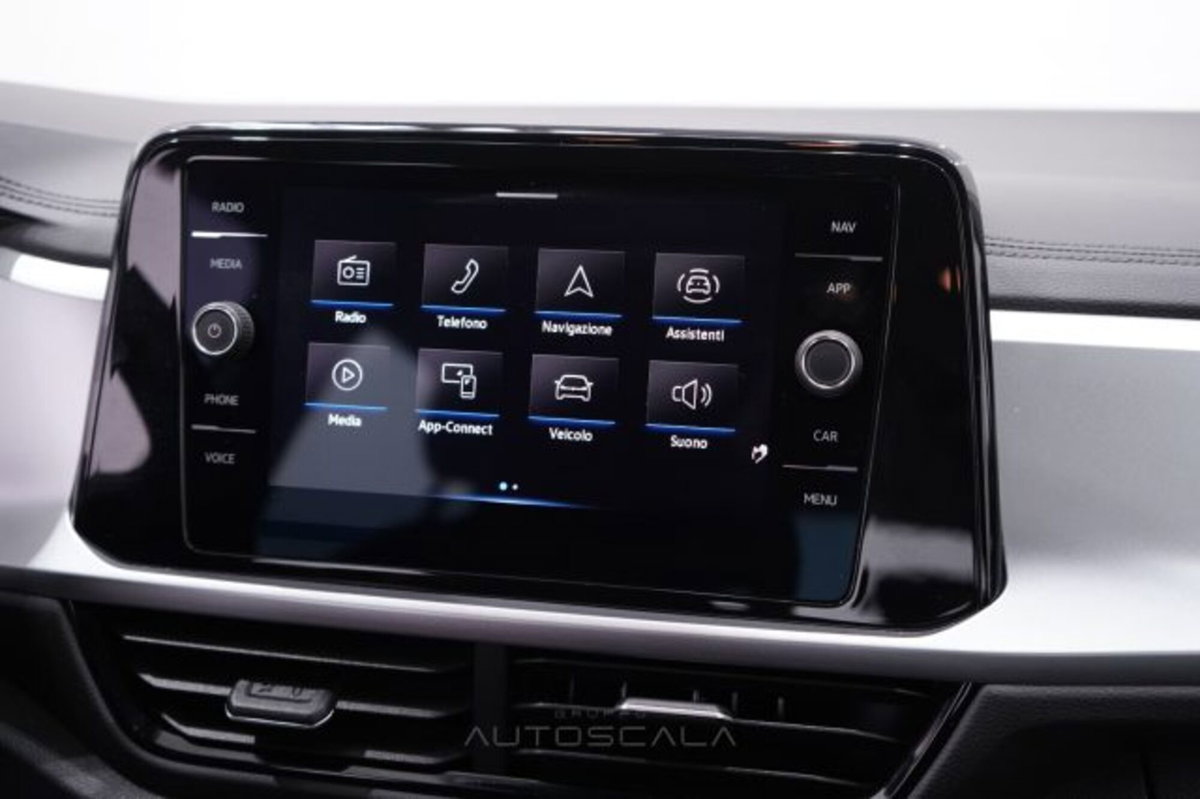 Volkswagen T-Roc 2.0 tdi Life 150cv dsg (16)