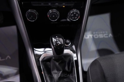 Volkswagen T-Roc 2.0 tdi Life 150cv dsg (18)