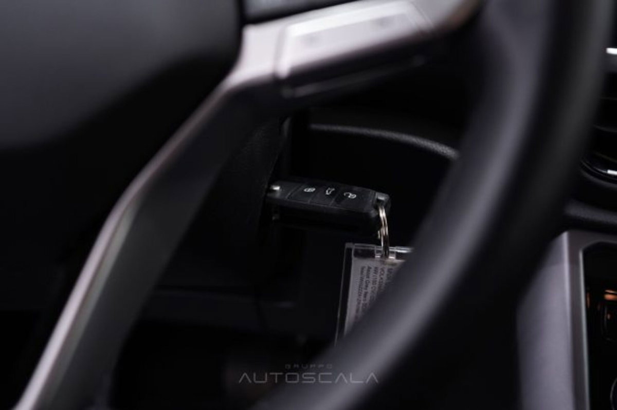 Volkswagen T-Roc 2.0 tdi Life 150cv dsg (19)