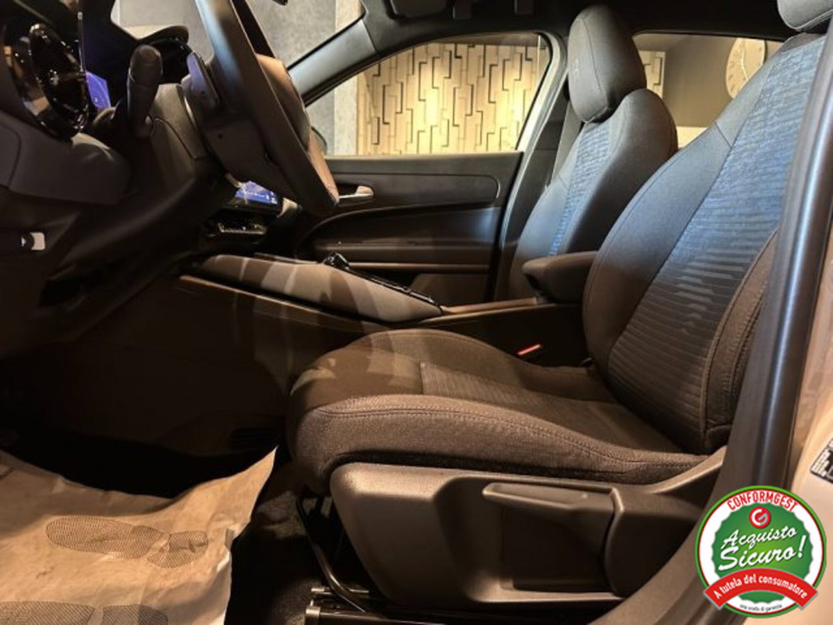 Alfa Romeo Junior 1.2 ibrida 145cv edct6 (17)