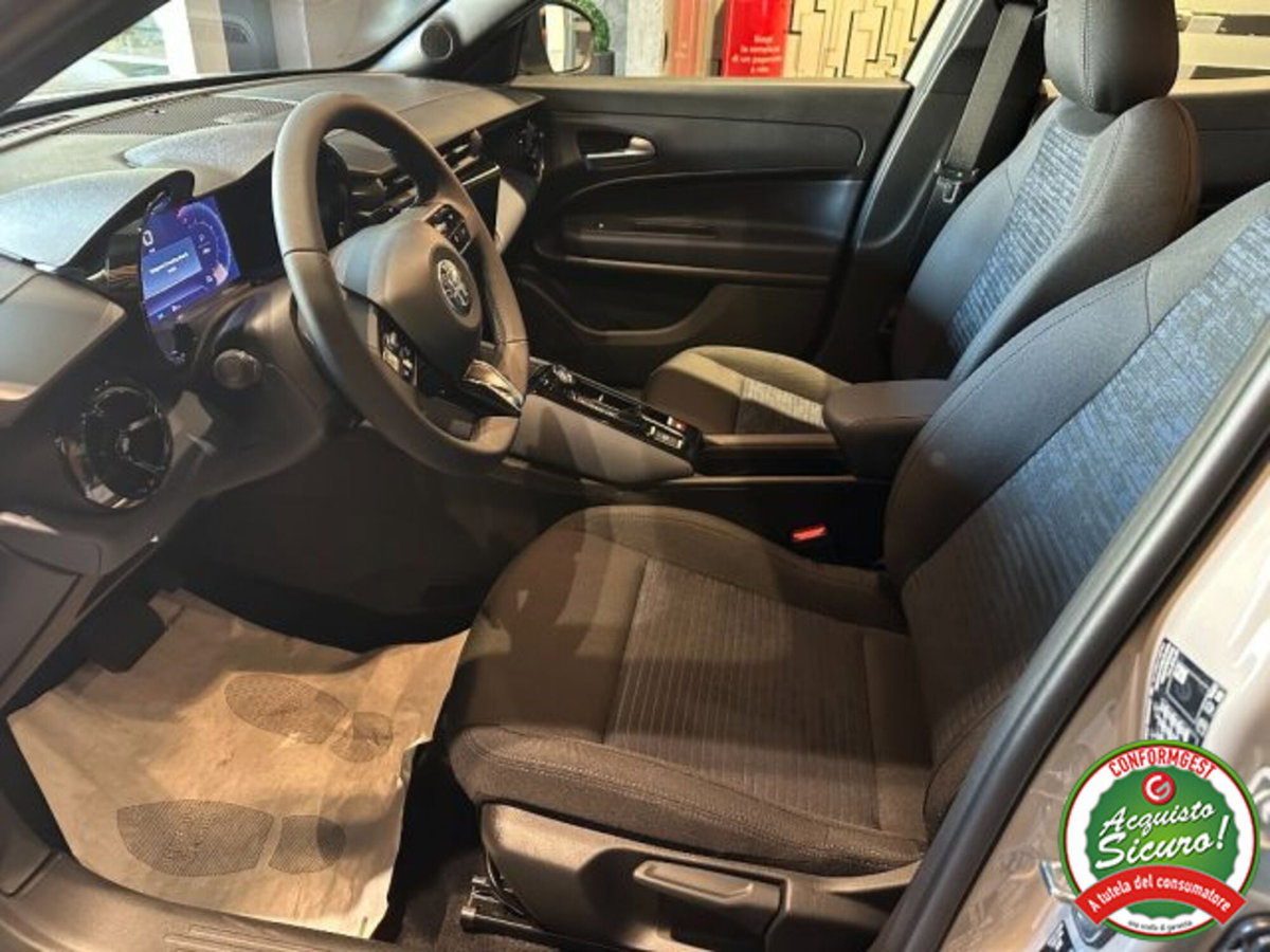 Alfa Romeo Junior 1.2 ibrida 145cv edct6 (5)