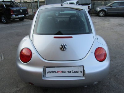 Volkswagen Maggiolino 2.0 TSI DSG Sport (5)